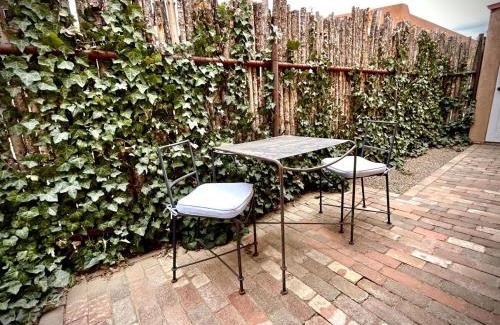 South Capitol Apartment | Charming Downtown Adobe Casita Spacious 450 Sq Ft, King Bed and Patio
