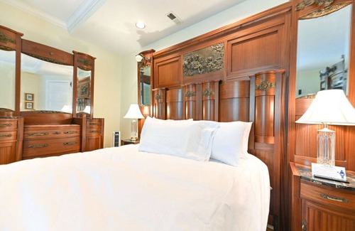 Edenton Bed & Breakfast | Charming downtown Edenton location with homemade breakfast daily
