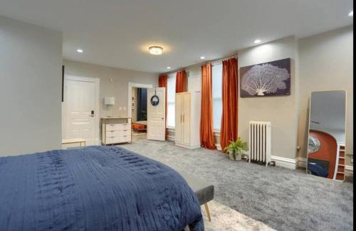 Downtown Harrisburg Apartment | Charming Downtown Retreat Steps from Capitol Bldg