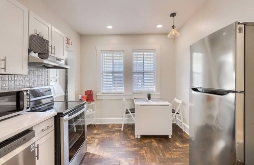 Historic Ybor House | Charming Duplex in Historic Ybor City - Sleeps 8