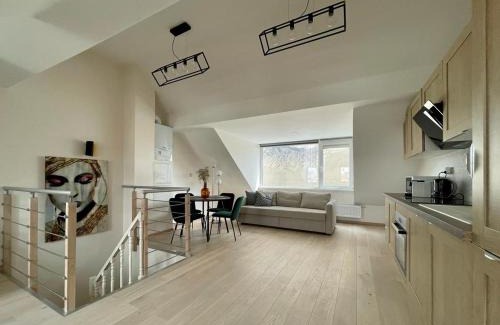 Dansaert Apartment | Charming duplex on the canal Brussels
