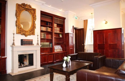 Sluis Hotel | Charming Dutch Escape – Stay in Sluis, Near Coastline & Culture
