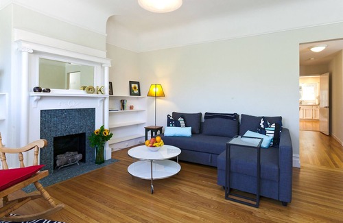 Dolores Heights Apartment | Charming Edwardian Castro District apartment