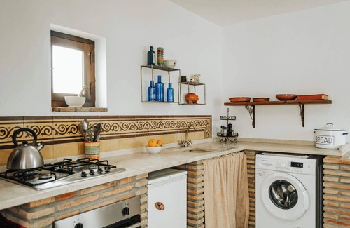 San Ambrosio Apartment | Charming 2-Bedroom Apartment with Terrace in Historic Vejer de la Frontera