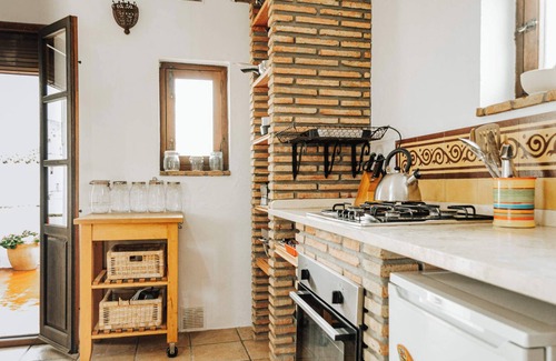 San Ambrosio Apartment | Charming 2-Bedroom Apartment with Terrace in Historic Vejer de la Frontera