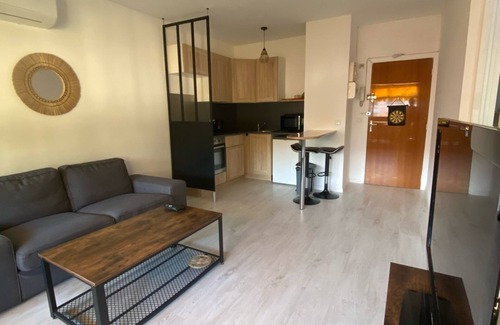 Frejus Apartment | Charming f2 apartment with exterior
