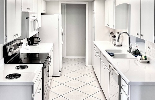 Overbrook Gardens House | Charming, family friendly house in Englewood, 5 min from Manasota Beach