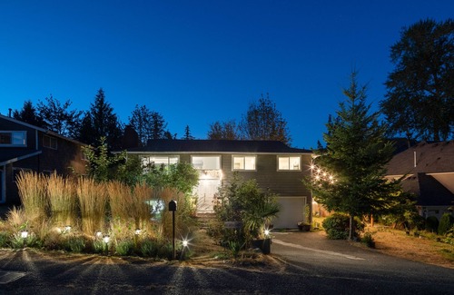 Renton House | Charming Family Home near Newcastle, Fully Fenced Private, Pet-Friendly!