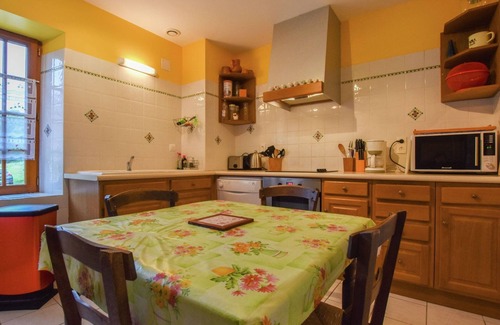 Loubejac House | Charming Family Retreat in Loubejac