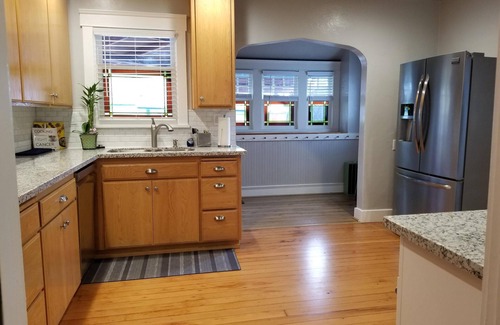 Morningside House | Charming Farmhouse Near Downtown