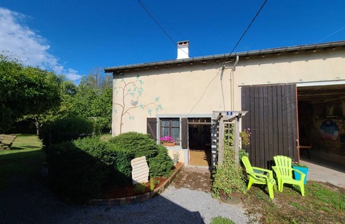 Nonville Cottage | Charming Farmhouse Retreat near Vittel – Cozy Interiors, Fireplace, Farm Animals & Garden Access