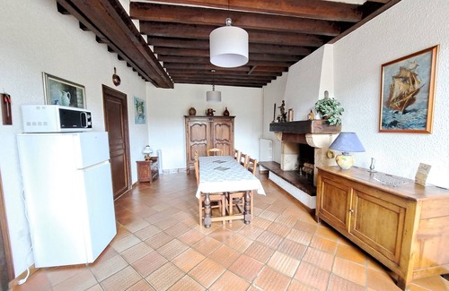 Roffey House | Charming farmhouse with swimming pool all ground floor 100 m2 Week-end 300 €