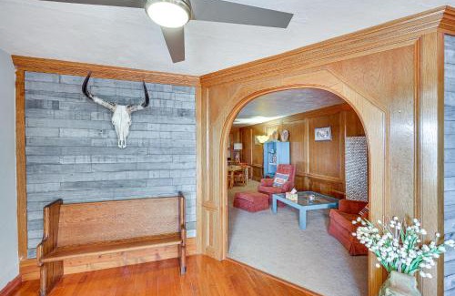 Farmington House | Charming Farmington Home about 16 Mi to Aztec Ruins!