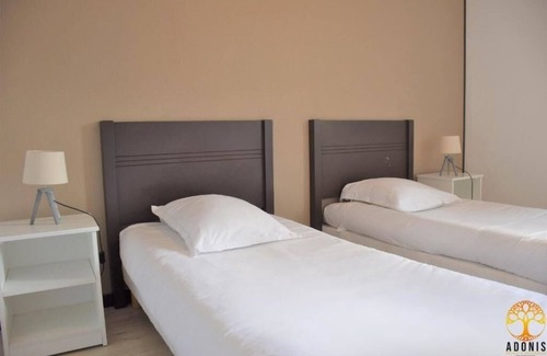 Grandcamp-Maisy Hotel | Charming Fishing Port of Grandcamp-Maisy View! Parking, Pool, Pets Allowed!