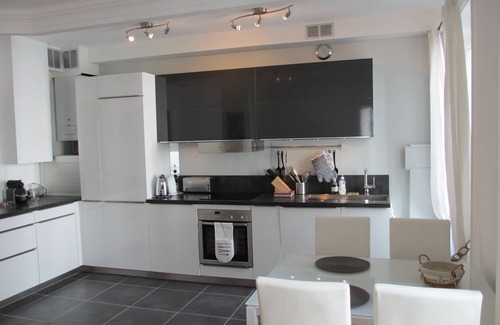 Batignolles Apartment | Charming Flat Centrally Located, Recently Refurbished & Well-equipped