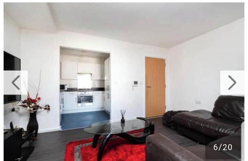 Selhurst Apartment | Charming Flat in Croydon