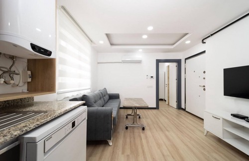 Antalya City Centre Apartment | Charming Flat near Beach in Muratpasa Antalya