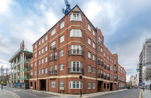 Prince's Apartment | Charming flat near Vauxhall Gardens