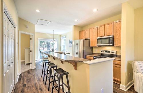 Flat Rock House | Charming Flat Rock Townhome w/On-Site Trails