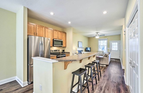 Flat Rock House | Charming Flat Rock Townhome w/On-Site Trails
