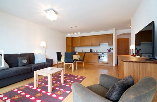 Saillon House | Charming flat with a magnificent south-facing terrace in the directly accessible Bains de Saillon co