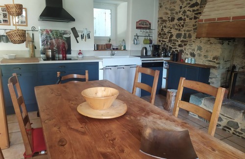 Binic-Etables-sur-Mer House | Charming house between sea (2 km) and countryside.