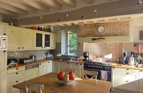 Malicorne House | Charming residence with private tennis court and very large heated swimming pool