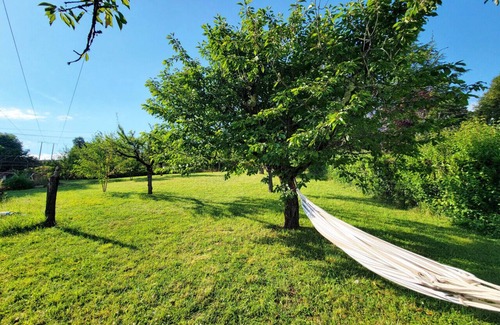 La Sauvetat-du-Dropt House | Charming cottage with pool, air-Con, views & high speed WiFi