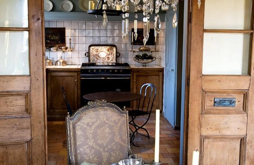 Les Muriers House | CHARMING PROPERTY WITH HEATED SWIMMING POOL NEAR PARIS