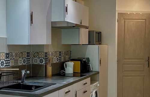 Mandelieu-La-Napoule Apartment | Charming studio - AC - Swimming pool - Terrace - Parking