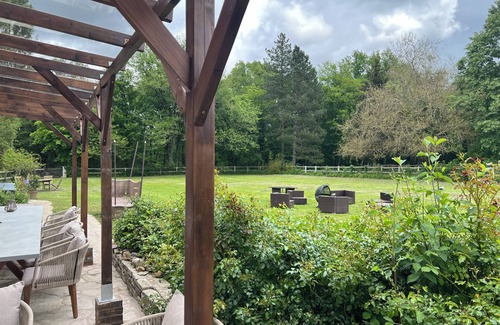 Rogny-les-Sept-Ecluses House | Charming gîte, benefiting from absolute calm and generous natural surroundings.