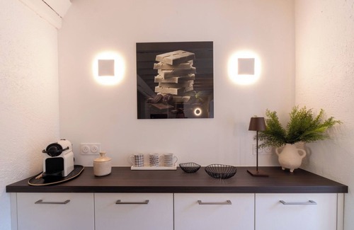 Saint-Aubin-d'Aubigne Cottage | Charming little cottage, ideal for families.