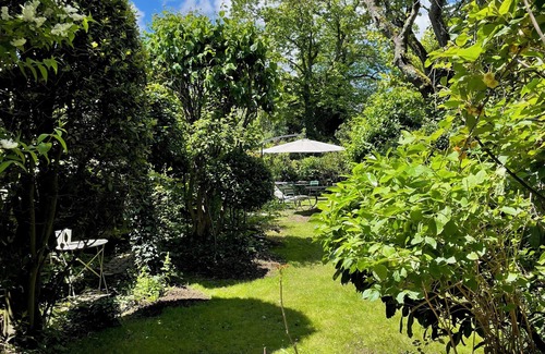 Saint-Cyr-au-Mont-d'Or House | Charming house with wooded garden in pretty village 15mns from LYON