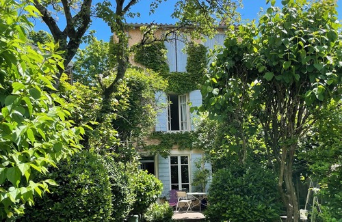 Saint-Cyr-au-Mont-d'Or House | Charming house with wooded garden in pretty village 15mns from LYON