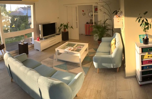 Saint-Medard-en-Jalles House | Charming house with heated pool
