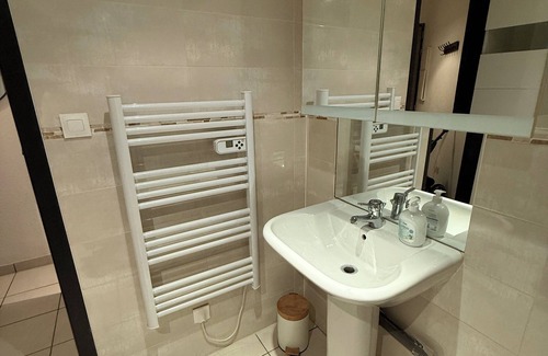 Uriage-les-Bains Apartment | Charming studio just a stone's throw from the thermal baths