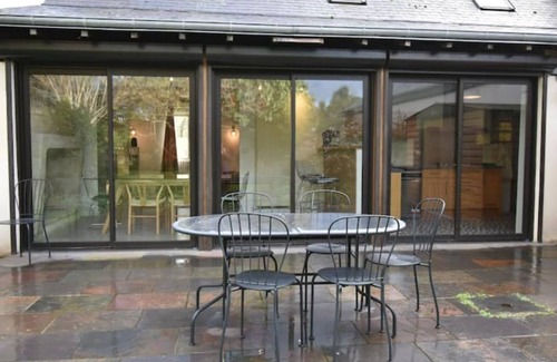 Saint-Pierre-des-Corps House | Charming farmhouse with garden close to Tours.