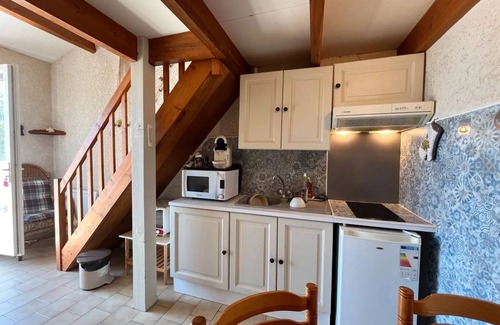 Saint-Trojan-les-Bains Apartment | Charming Studio in Saint Trojan with Private Terrace and Wi-Fi