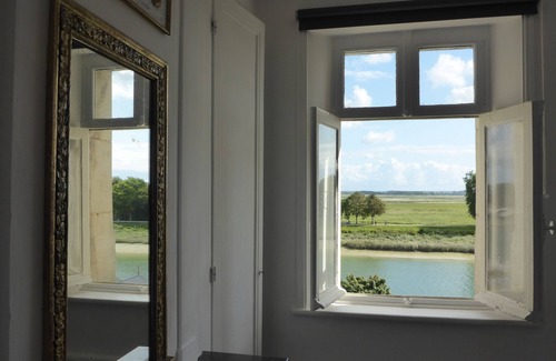 Saint-Valery-sur-Somme House | Charming house: facing the bay, in the heart of town with large gardens