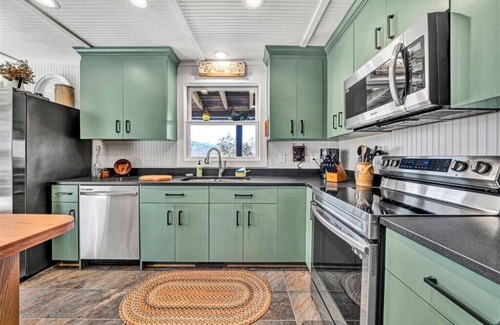 Lowesville Cabin | Charming, fully renovated 19th century cabin with spectacular views. 4 BR, 2 BA.