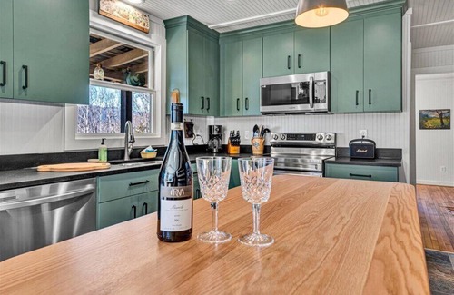 Lowesville Cabin | Charming, fully renovated 19th century cabin with spectacular views. 4 BR, 2 BA.