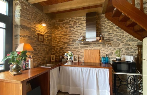 Locmaria-Plouzane Apartment | Charming furnished house near the beach, with fenced garden