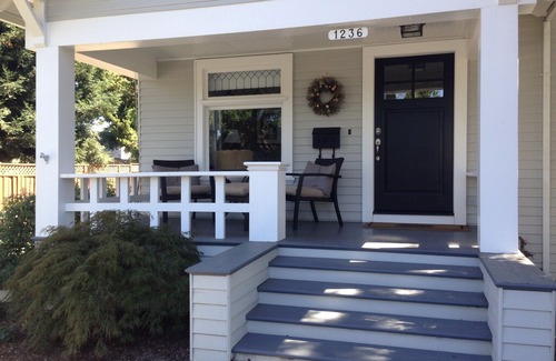 Willow Glen House | Charming Furnished Willow Glen Bungalow