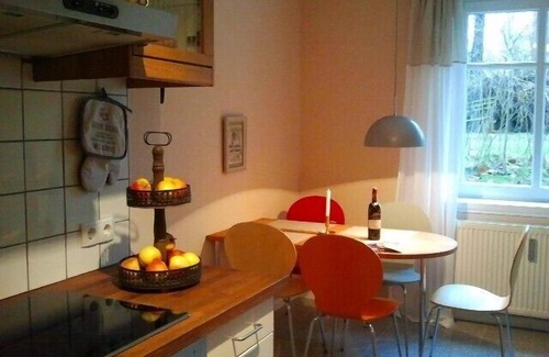 Rahlstedt Apartment | Charming garden floor apartment with 95m² in an old villa, 20 minutes to the main station./City