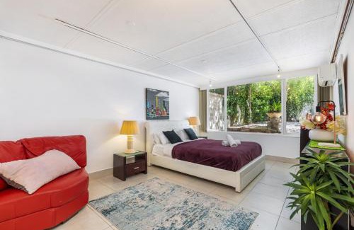 Yarralumla Apartment | Charming Garden Guest Suite in Leafy Yarralumla