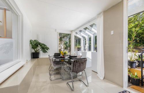 Yarralumla Apartment | Charming Garden Guest Suite in Leafy Yarralumla