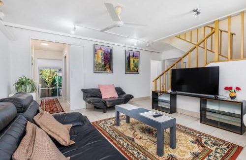 Yarralumla Apartment | Charming Garden Guest Suite in Leafy Yarralumla