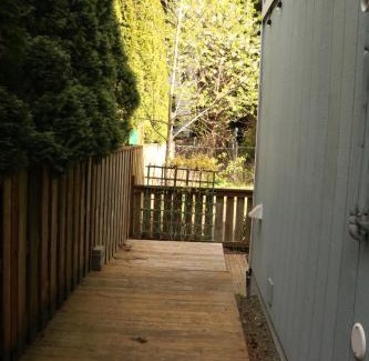 University Place Apartment | Charming Garden Apartment