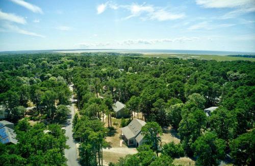 Eastham House | Charming Getaway with Hot Tub Dog Friendly
