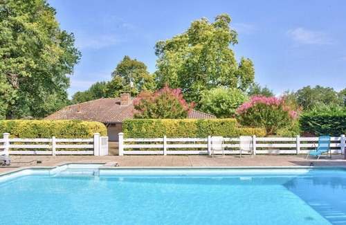 Azur House | Charming gite for 10 people with heated pool and mini farm near the ocean
